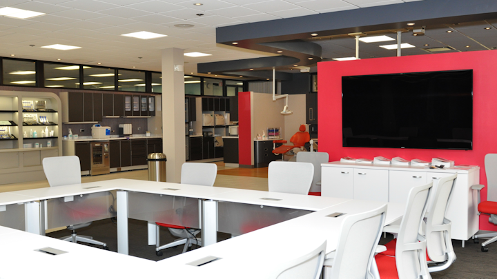 Hu Friedy Showroom