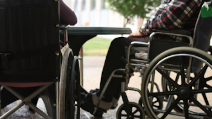 Content Dam Diq Online Articles 2016 10 Nursing Home Hygiene Thumb