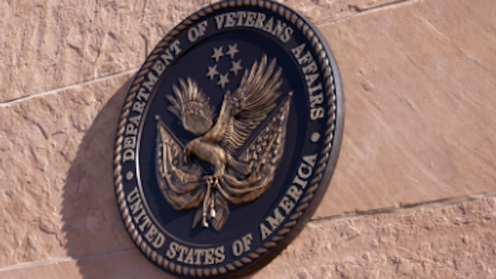 Content Dam Diq Online Articles 2016 12 Veterans Affairs Dentist Thumb
