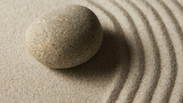 Content Dam Diq Online Articles 2017 01 Dreamstime Stone Line Sand Thumb