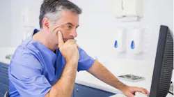 Content Dam Diq Online Articles 2017 03 Dentist Serious Computer Diqthumb