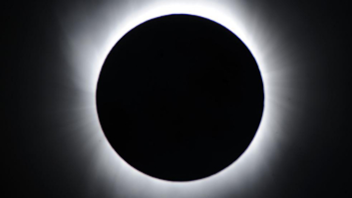 Content Dam Diq Online Articles 2017 08 Eclipse 1