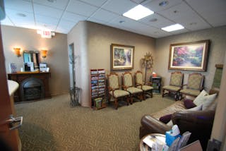 170912apxmor P03 Fig 3 Dental Office Waiting Area Web