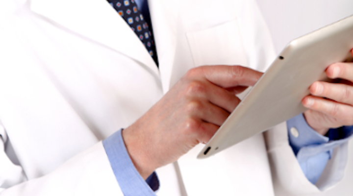 Content Dam Diq Online Articles 2018 05 Doctor Using Ipad Diqthumb