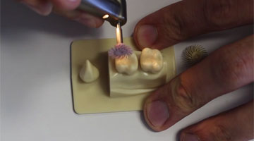 Content Dam Diq En Articles 2016 07 Pearls Enhanced Joshua Austin Dds Fagd Polishes A Class Ii Restoration With 3m S Sof Lex Diamond Polishing System Video Leftcolumn Article Thumbnailimage File