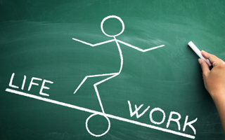 Content Dam Diq En Articles Apex360 2015 09 Data Bites Longer Workweek And Later Retirement For Dentists New Research Shows Leftcolumn Article Thumbnailimage File