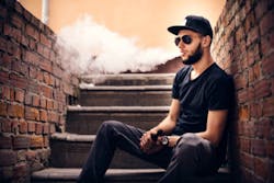 19apr25bcvaping02 19apr25bcvaping02