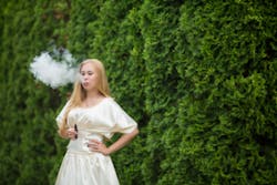 19apr25bcvaping03 19apr25bcvaping03