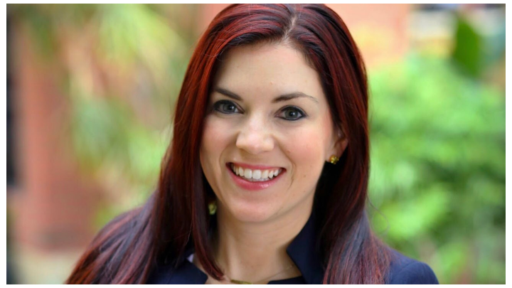 Amber Auger Headshot