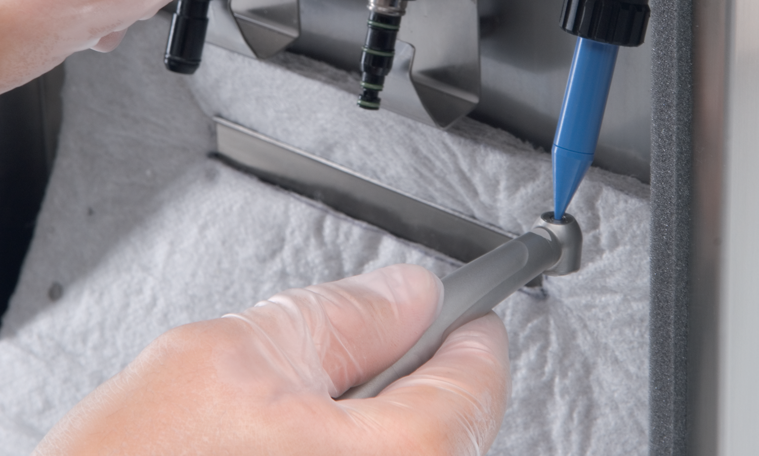 Many automatic maintenance machines feature a chuck cleaning port.