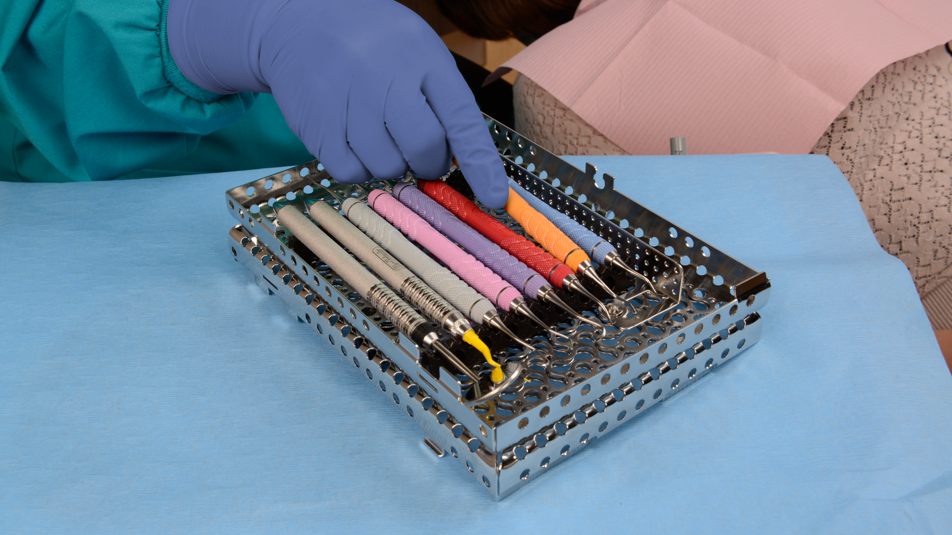 Clinicans Hand With Ims Cassette Dsc6347 5ef2e79bd94e9