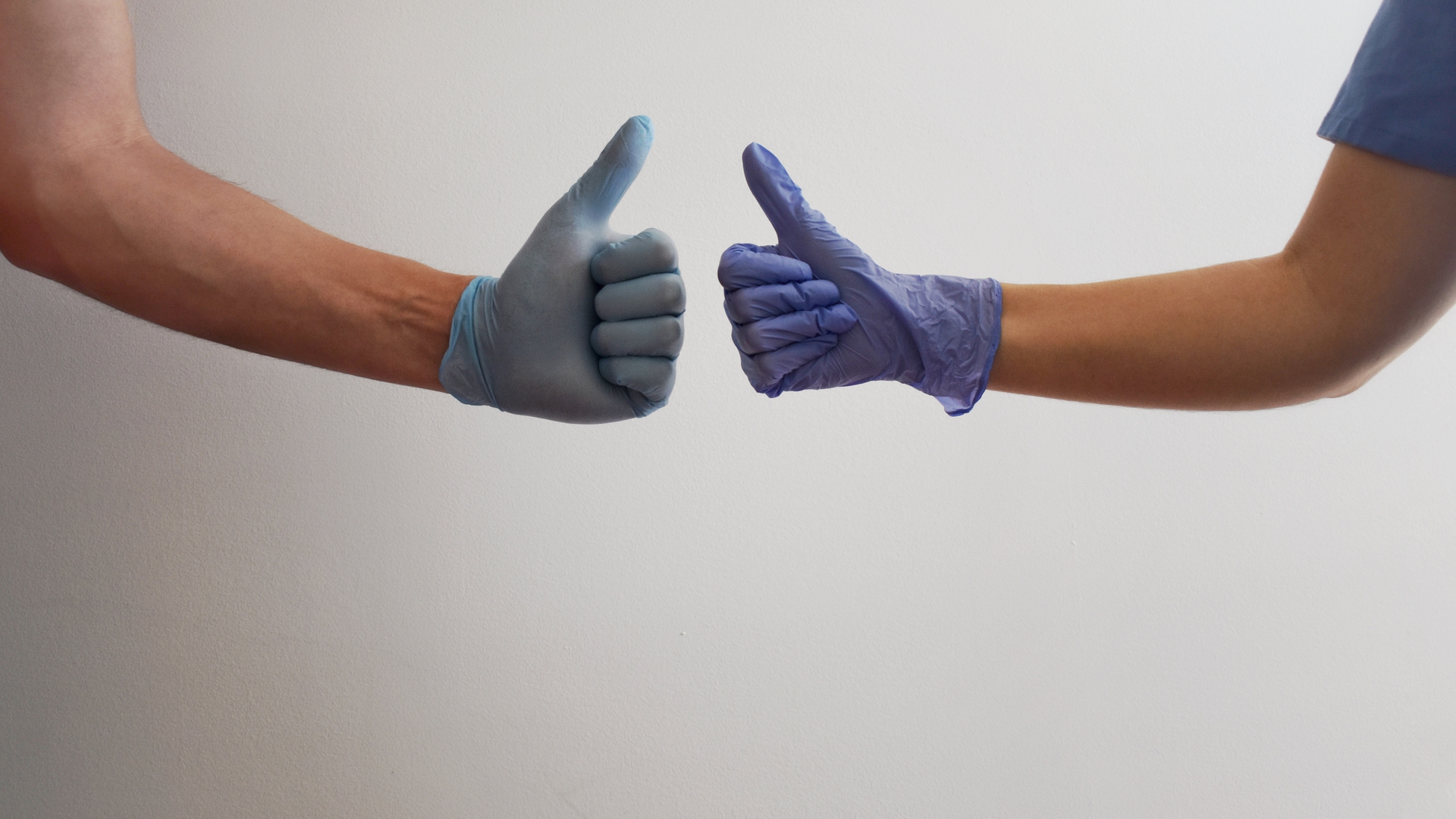 Thumbs Up 5f20580377564