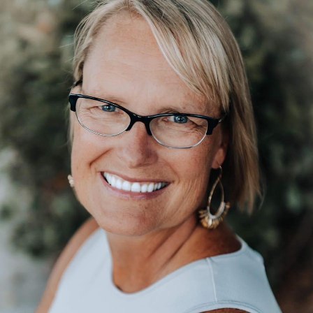 Sue Jeffries Headshot
