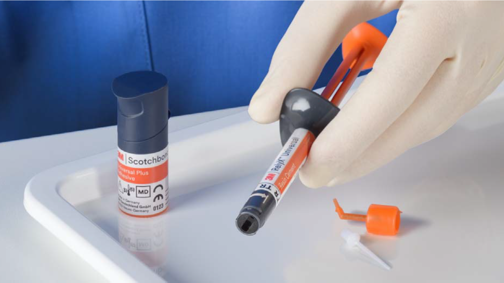 Dream team: 3M Scotchbond&trade; Universal Plus Adhesive and 3M RelyX Universal Resin Cement in the selfsealing syringe, plus 3M RelyX Universal Micro Mixing Tip and the thin, long and flexible elongation tip for easy cement application into the root canal.