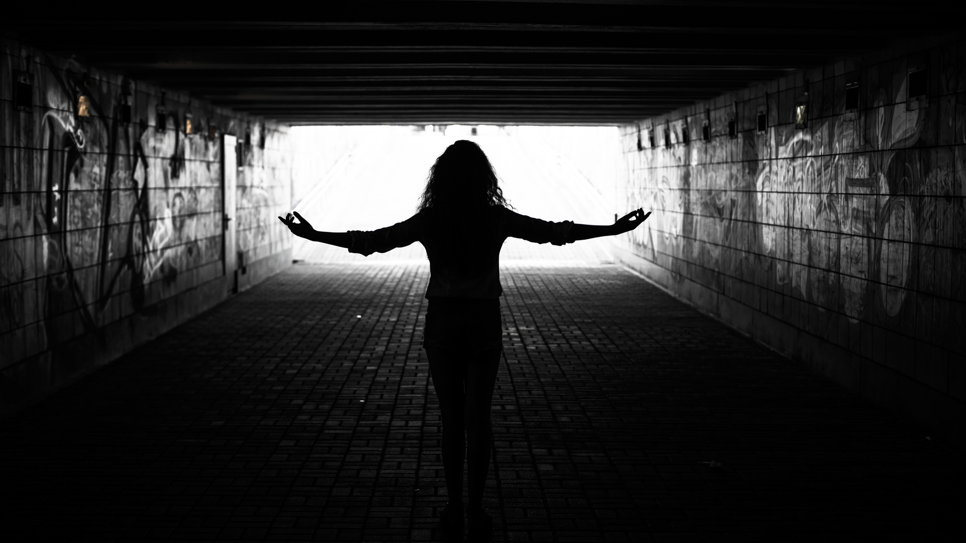 Light At The End Of The Tunnel 6050c6943399d