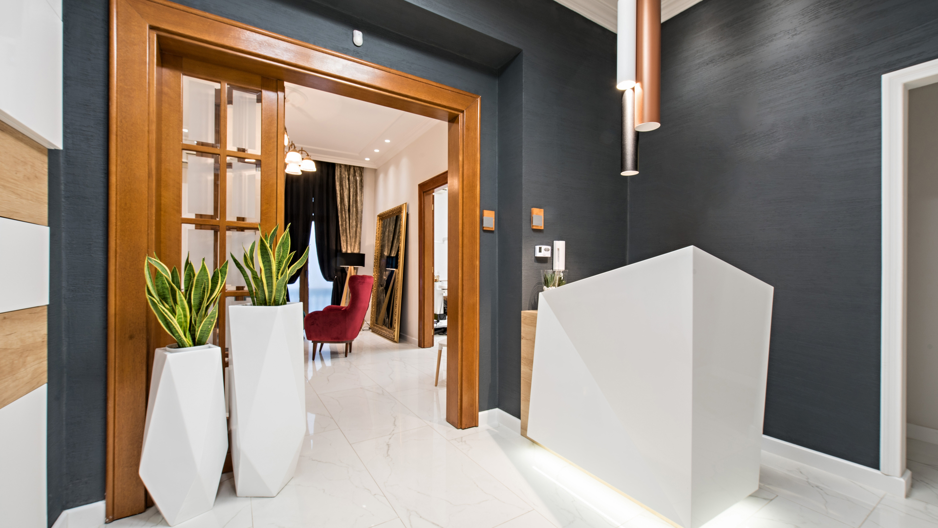 Reception Area 614cf65c4ca21