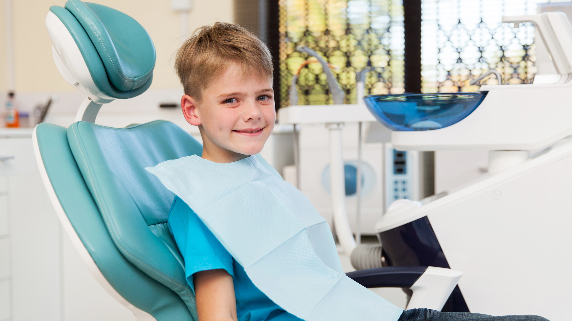 Child At Dentist 61f17bdbdb7de