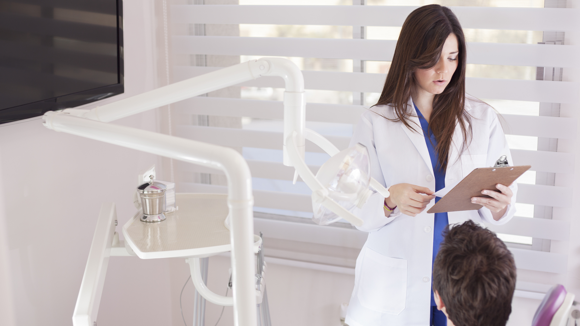 Dreamstime M 33823328