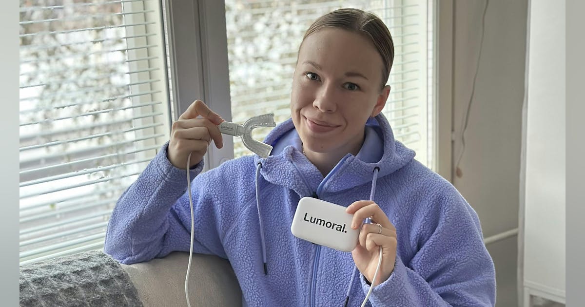 Clinical study explores efficacy of light-activated therapy in adolescents undergoing orthodontic treatment Clinical study explores efficacy of light-activated therapy in adolescents undergoing orthodontic treatment