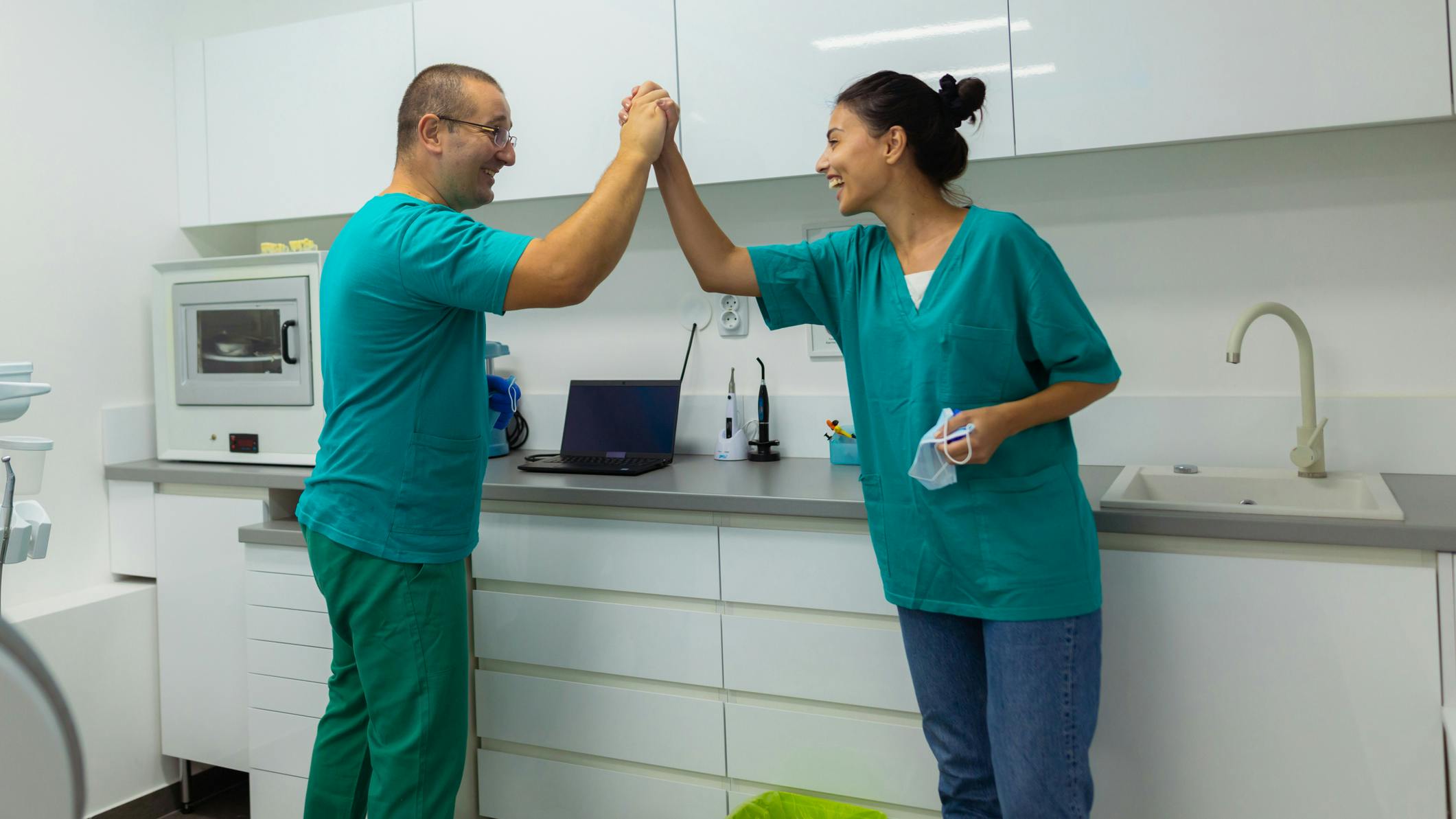 dentists can retain their hygienists if the collaborate and give hygienists ownership