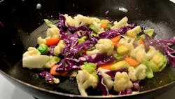 Eating the right vegetables can help prevent plaque buildup. Eating the right vegetables can help prevent plaque buildup.