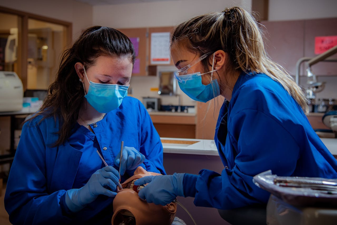 Dental Assisting Training Programs