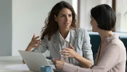 female boss talking to an employee